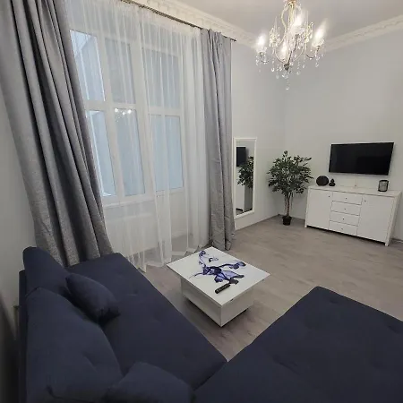 Warm & Cozy In The Heart Of Historical