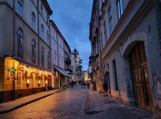 Warm & Cozy In The Heart Of Historical *